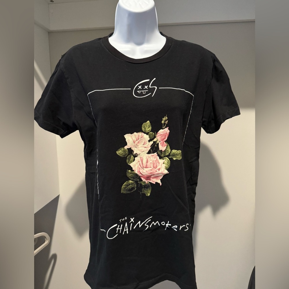 collectible, band t-shirt women, size S